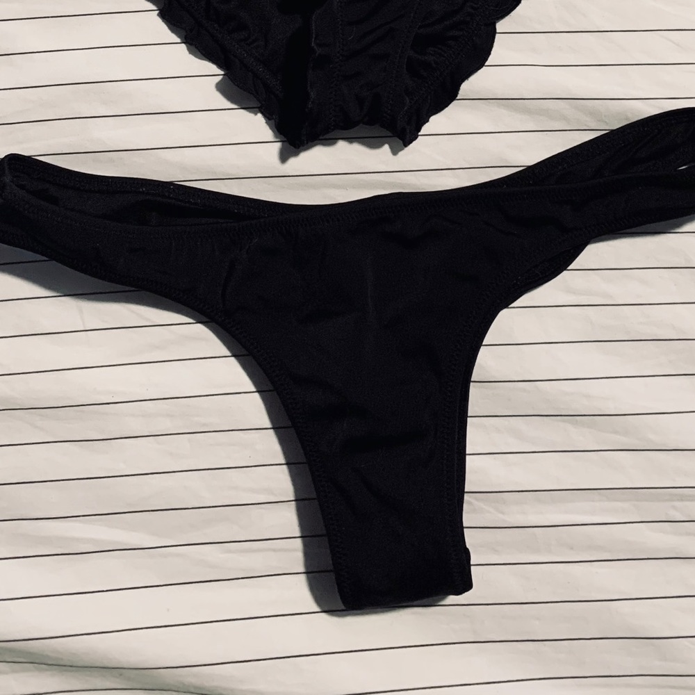 Bikini bottoms
